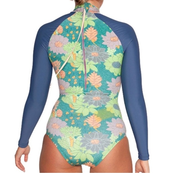 Seea Gaviotas Surf Suit Mirage Floral Medium - Picture 3 of 11